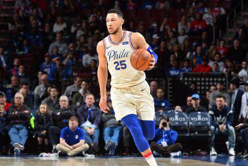 乐彩网比分直播-交易吗？高管对西蒙斯意见不一 里弗斯：他需要进步